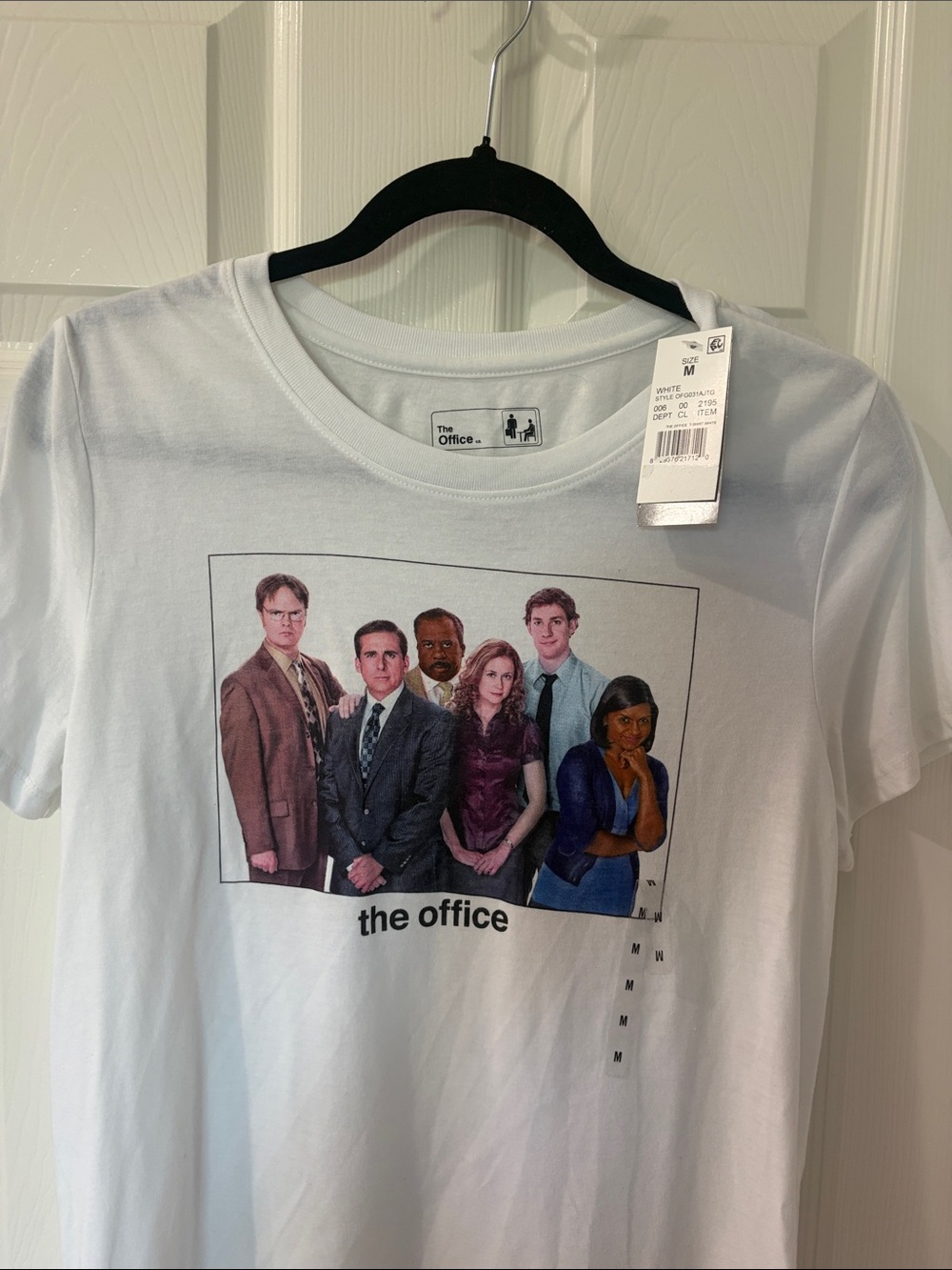 NWT The Office Graphic Tee - White with Multicolor Cast Print size Med